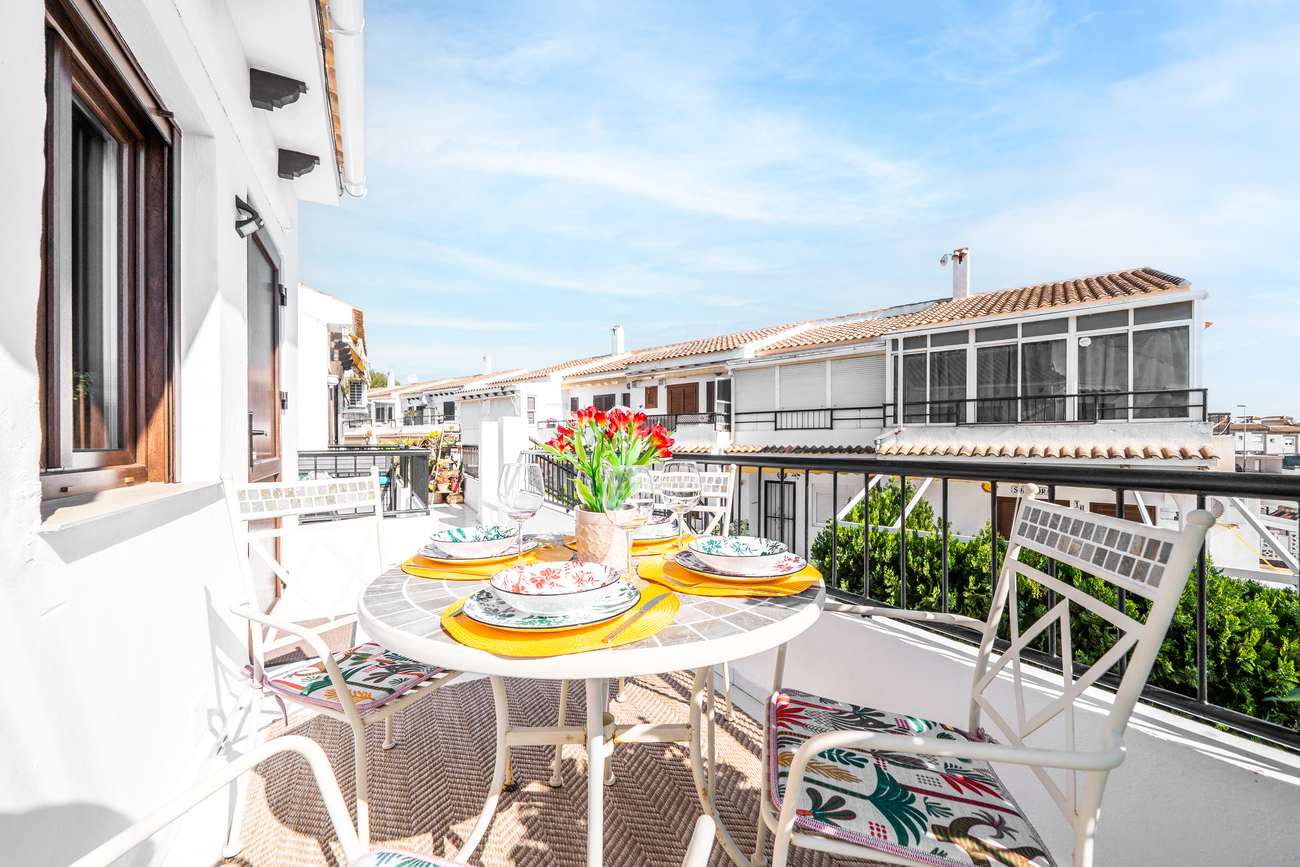 Kitchen in apartment for sale in Torrevieja
