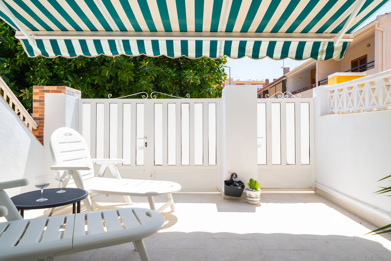 Master bedroom in apartment for sale in Torrevieja