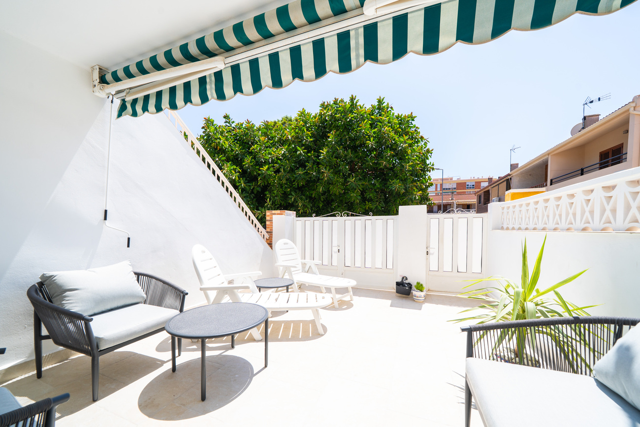 Pool area in apartment for sale in Torrevieja