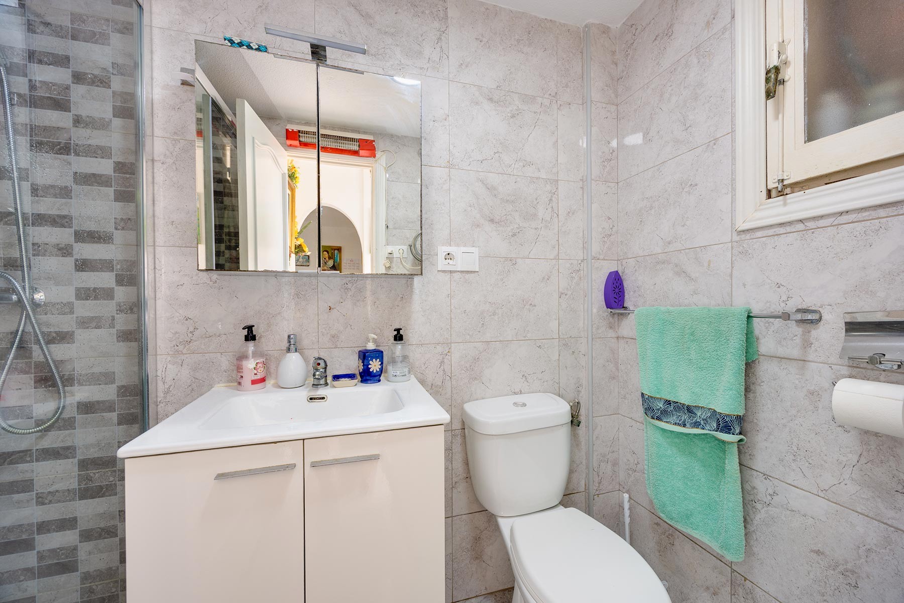 Kitchen in apartment for sale in Torrevieja