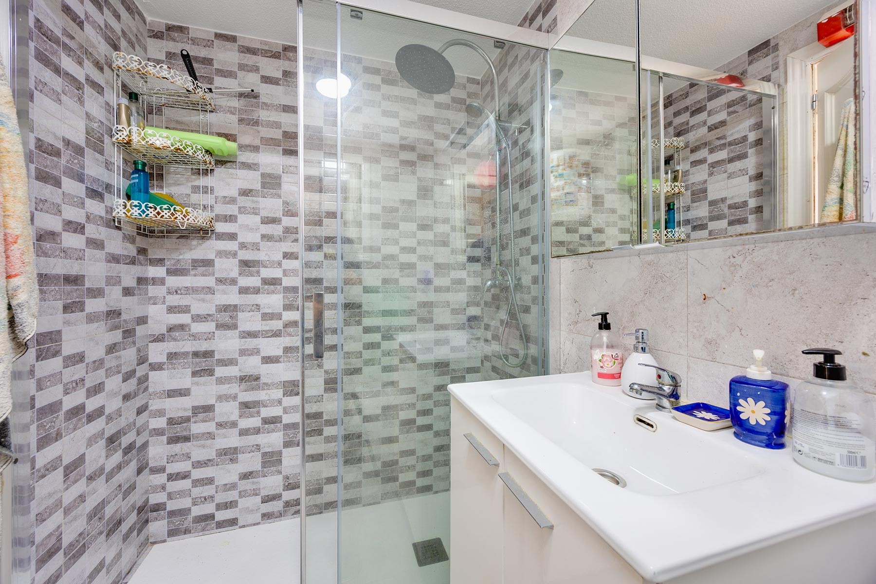 Master bedroom in apartment for sale in Torrevieja