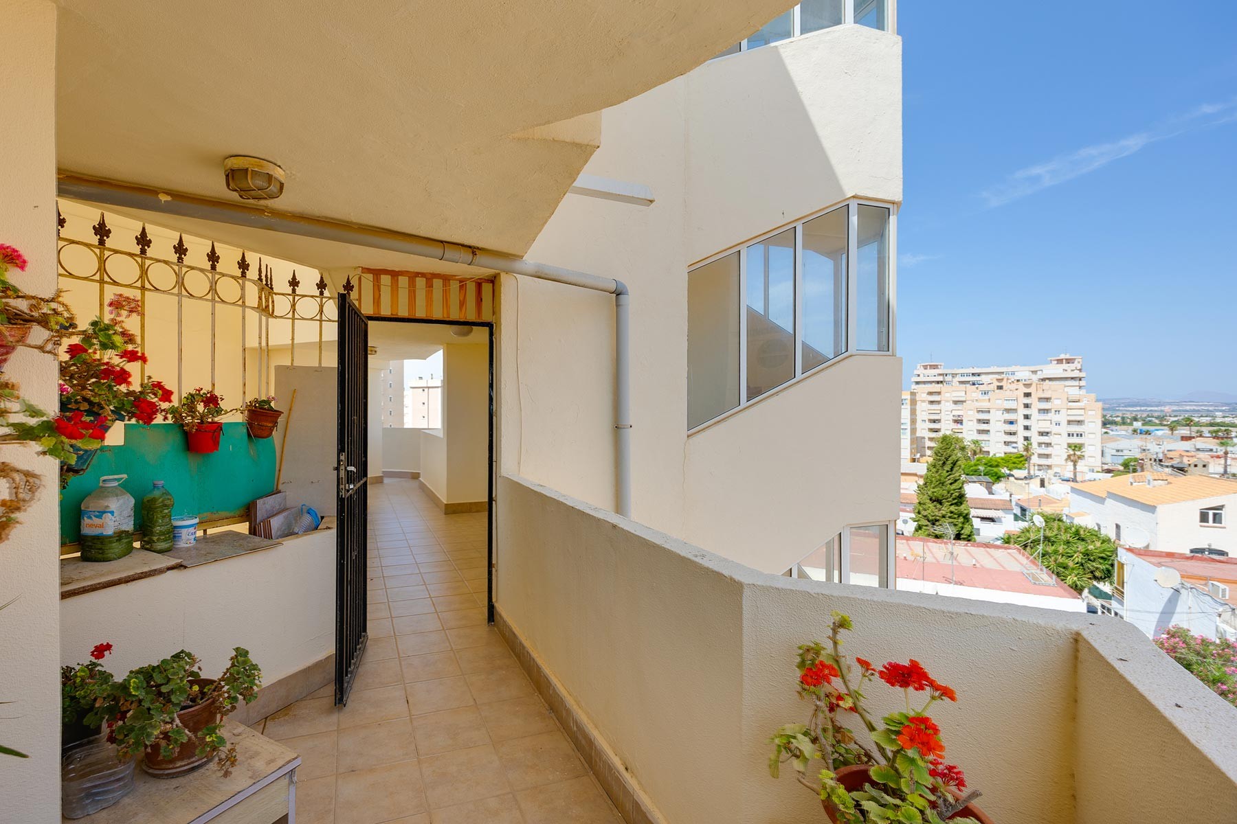 Dining area in apartment for sale in Torrevieja