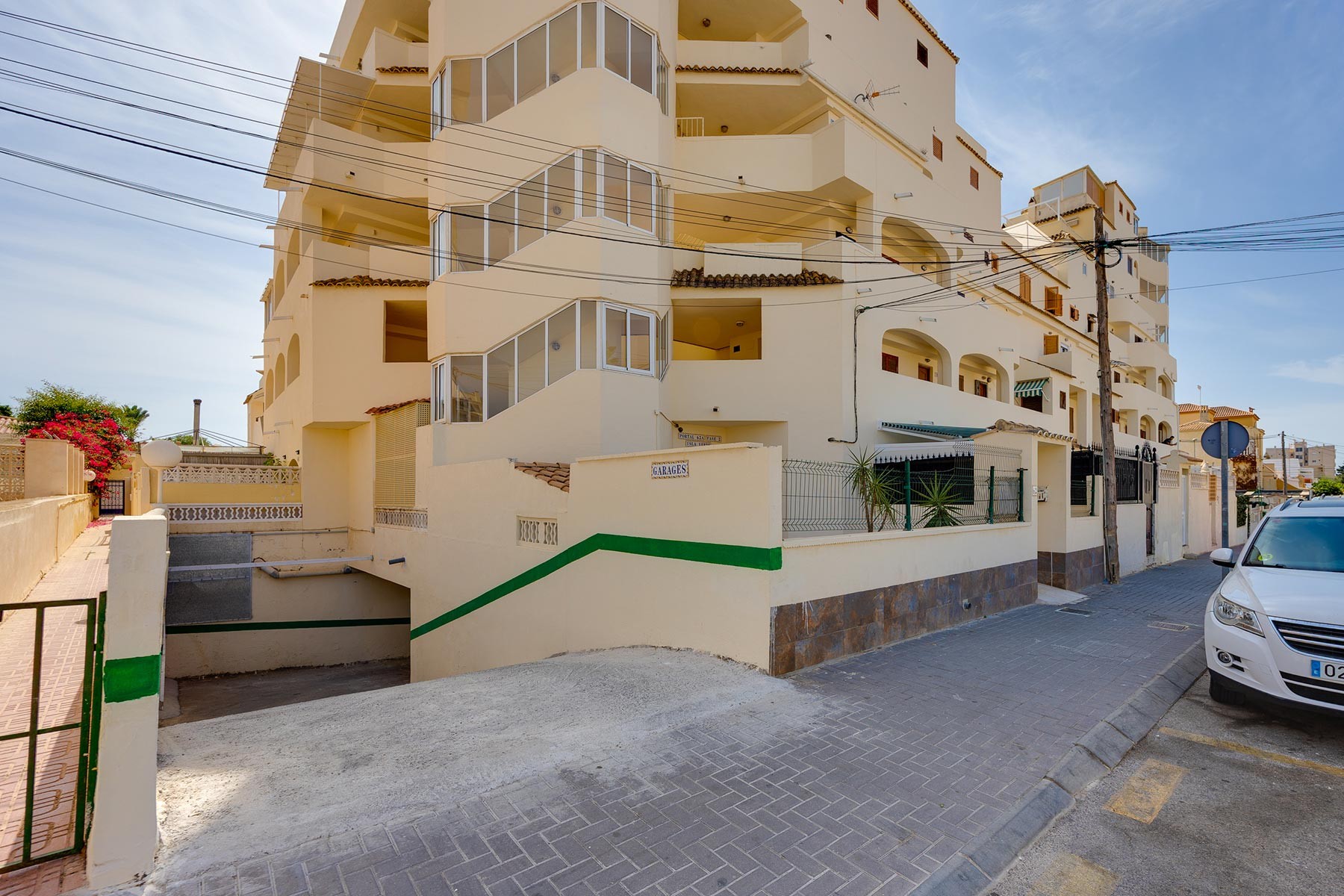 Bathroom in apartment for sale in Torrevieja