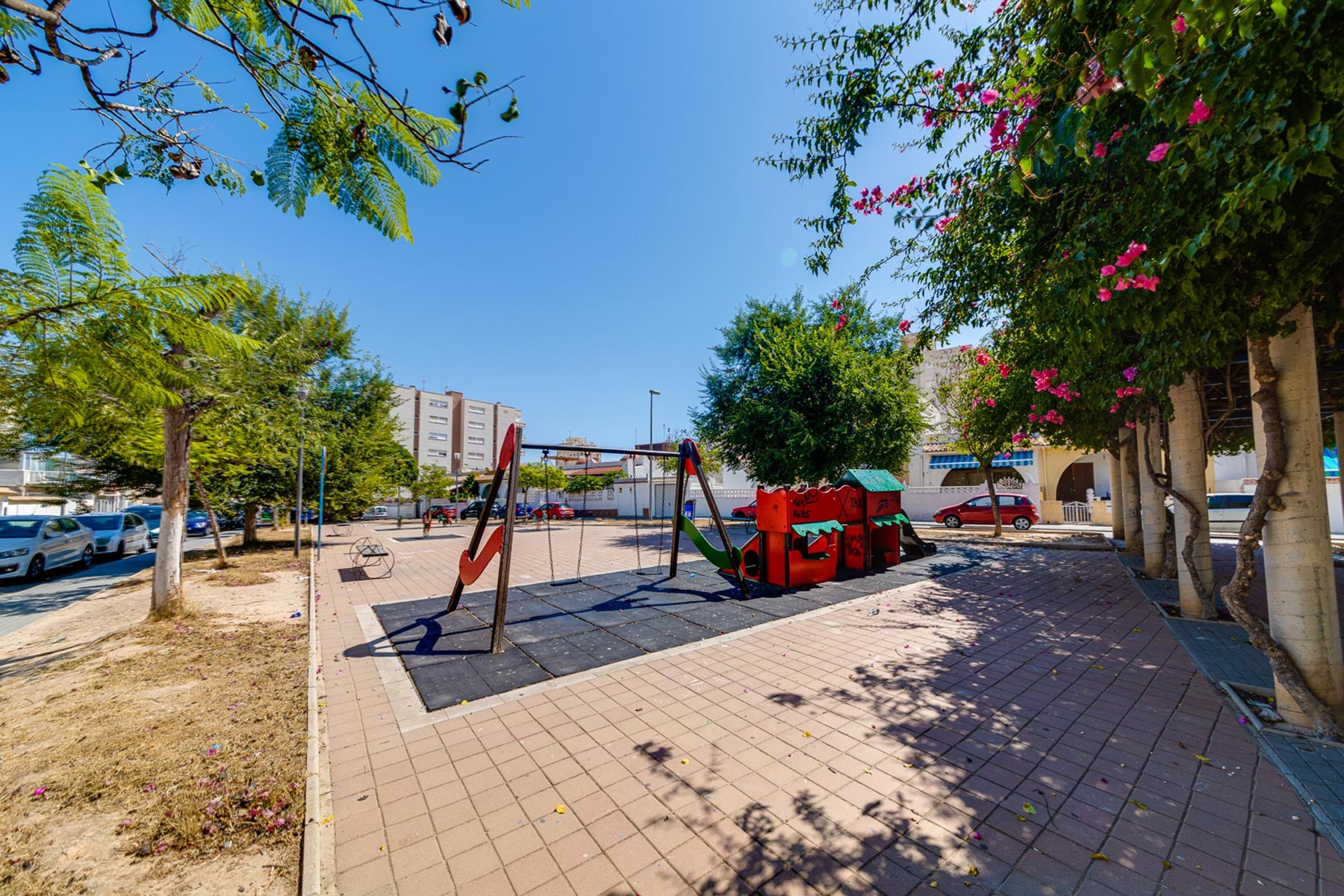 Dining area in apartment for sale in Torrevieja