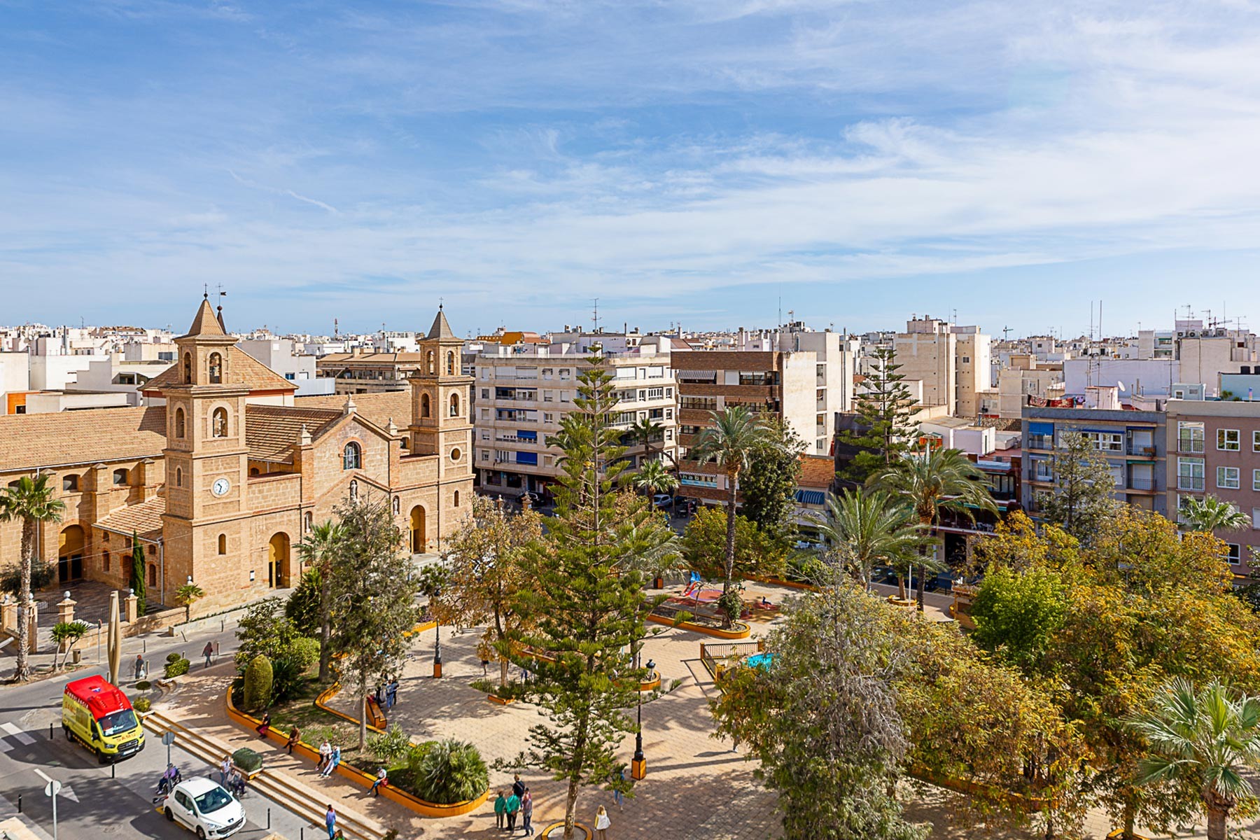 Bedroom in apartment for sale in Torrevieja
