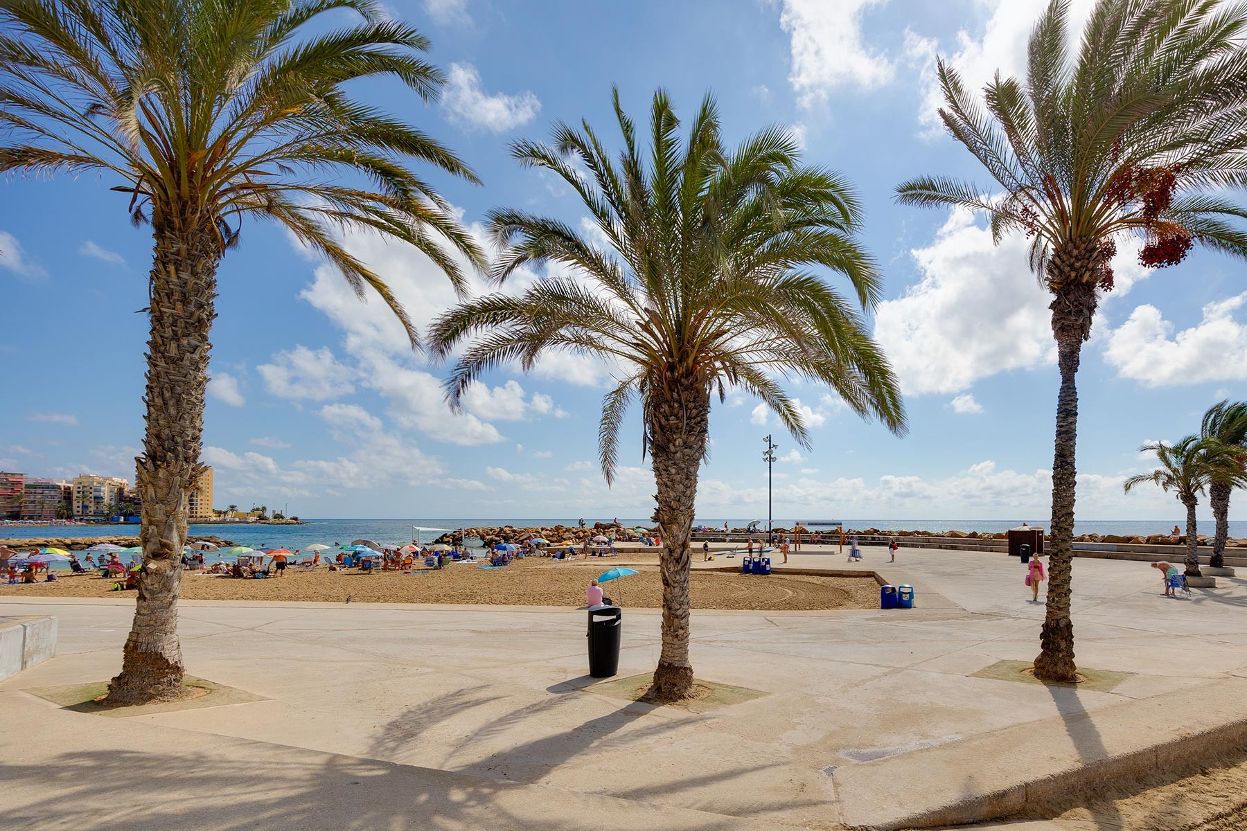 Master bedroom in apartment for sale in Torrevieja