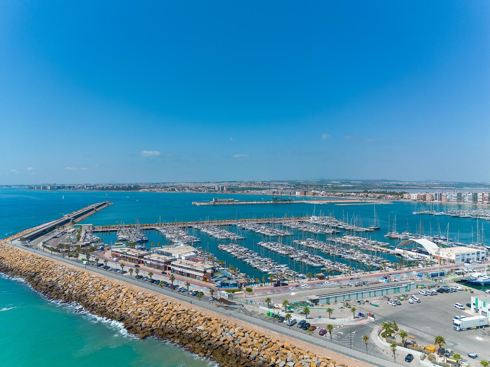 Pool area in apartment for sale in Torrevieja