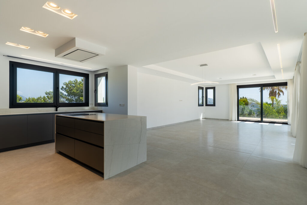 Bedroom in villa for sale in Moraira