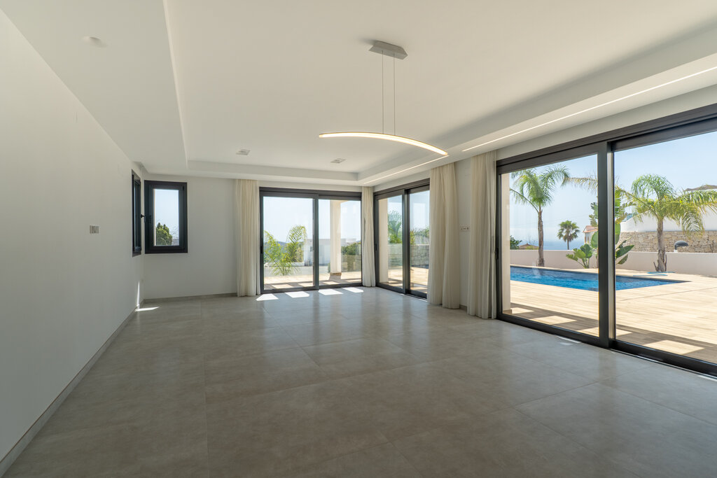 Kitchen in villa for sale in Moraira