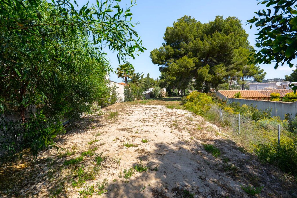 Pool area in villa for sale in Benissa