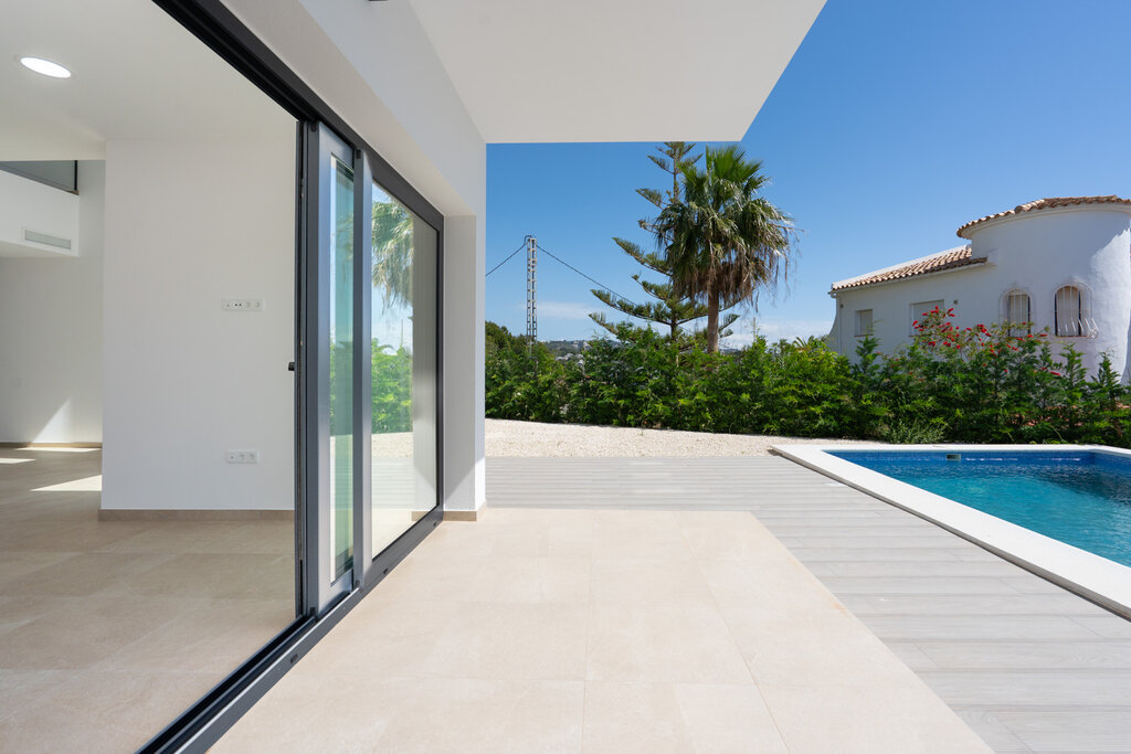 Pool area in villa for sale in Benissa