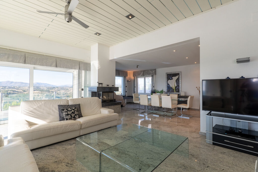 Kitchen in villa for sale in Moraira