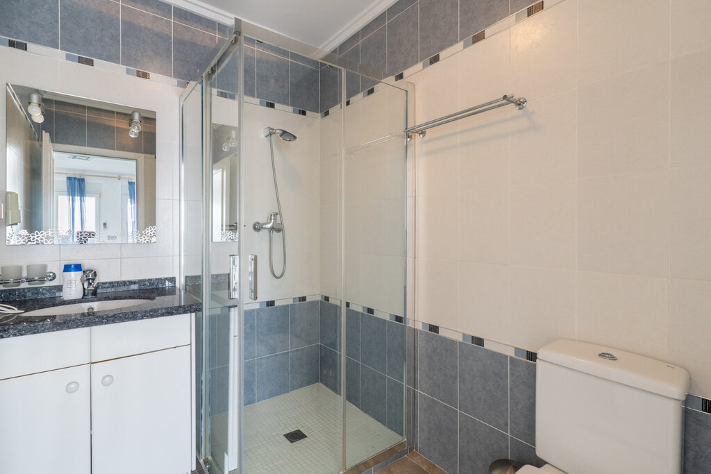 Bedroom in villa for sale in Moraira