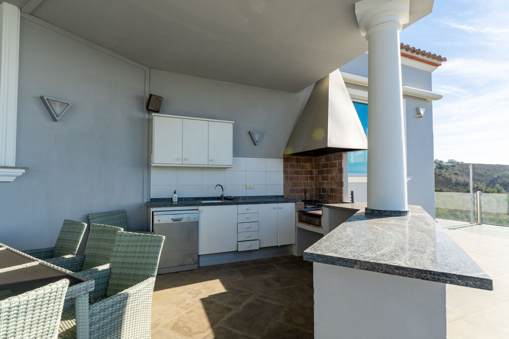Terrace in villa for sale in Moraira