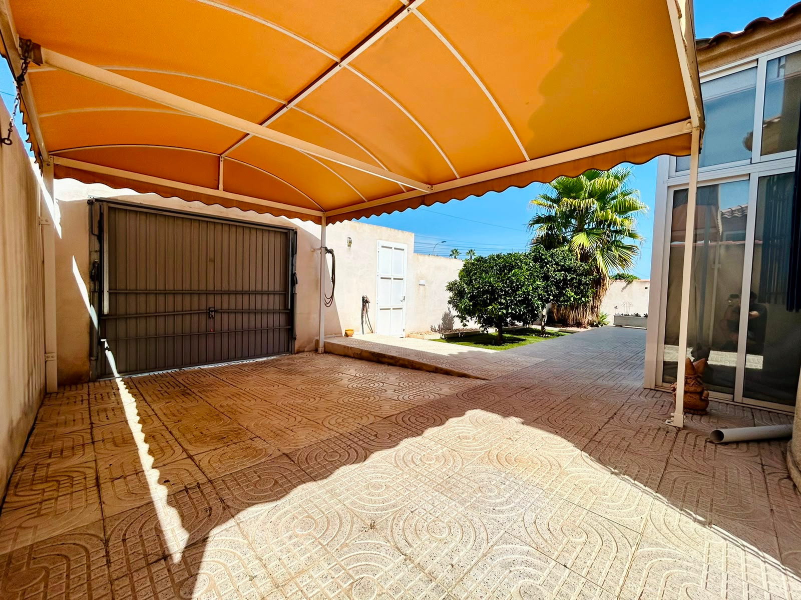 Living room in villa for sale in Torrevieja