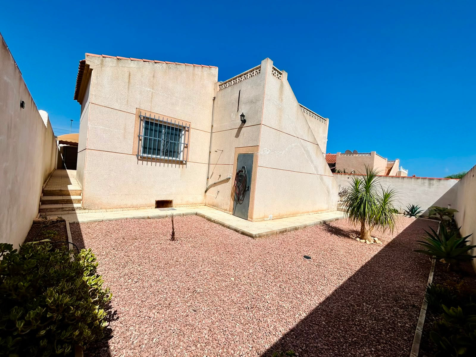 Dining area in villa for sale in Torrevieja