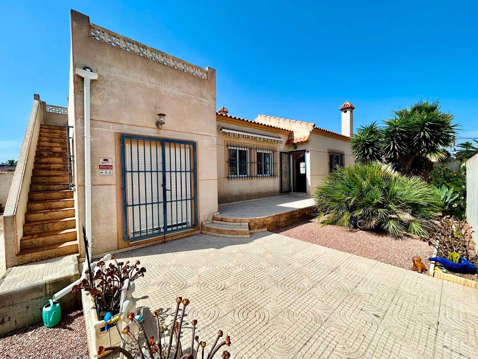 Living room in villa for sale in Torrevieja