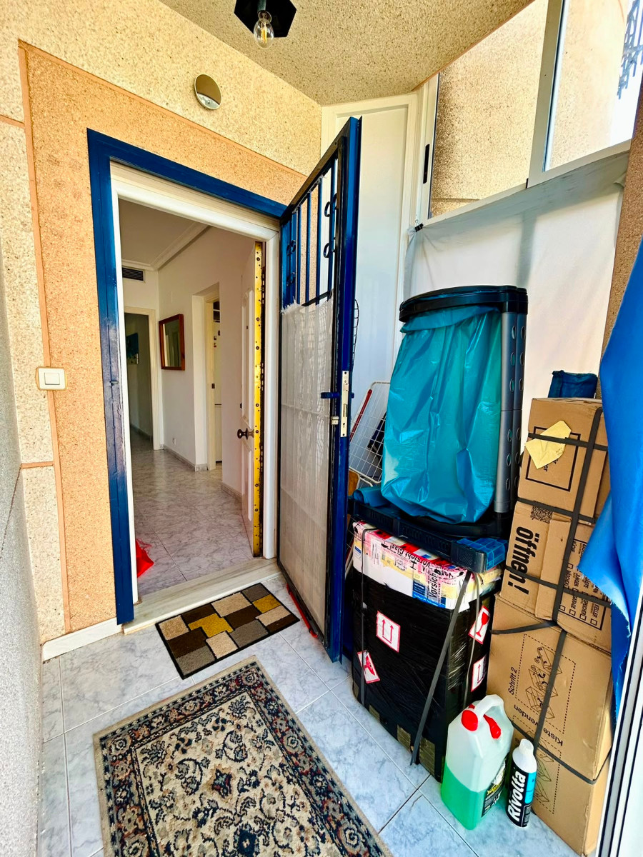 Terrace in villa for sale in Torrevieja