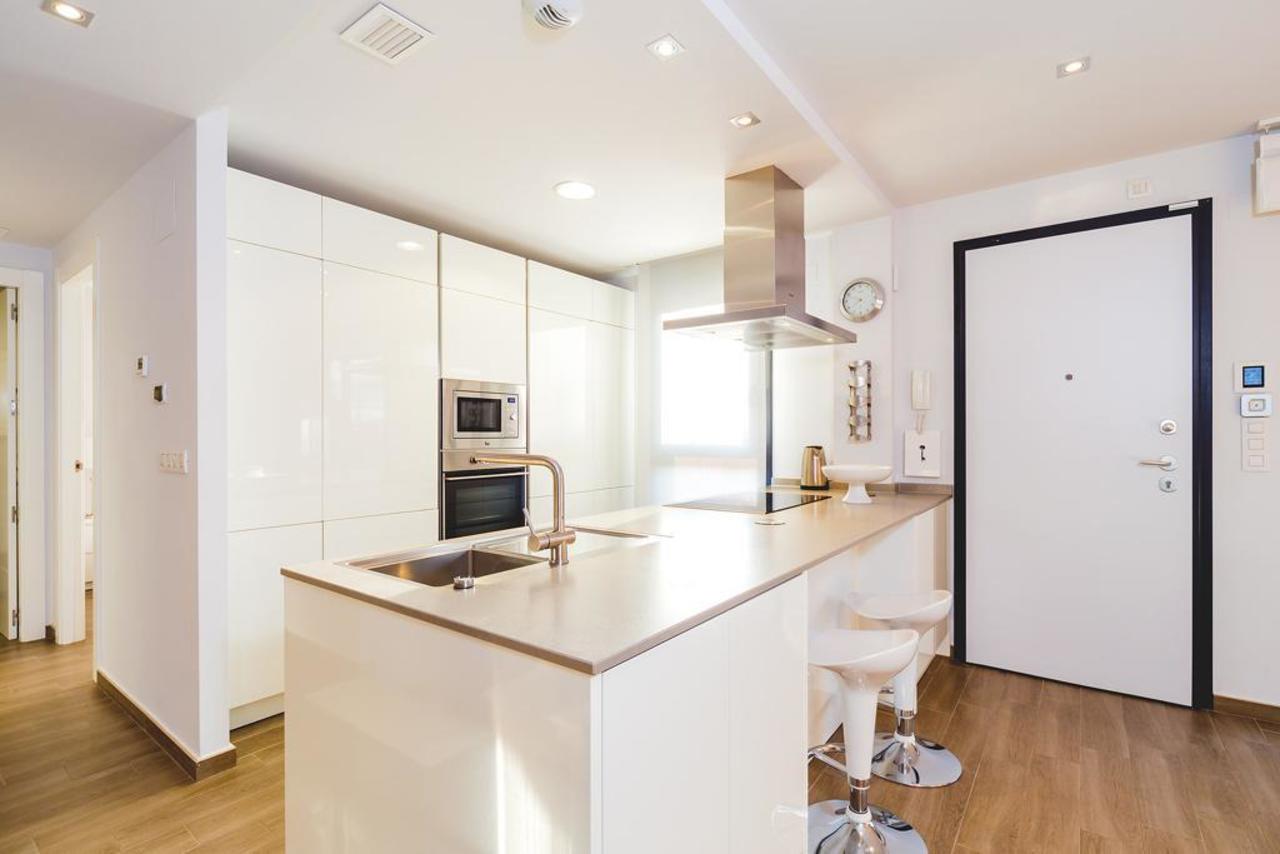Master bedroom in villa for sale in Torrevieja