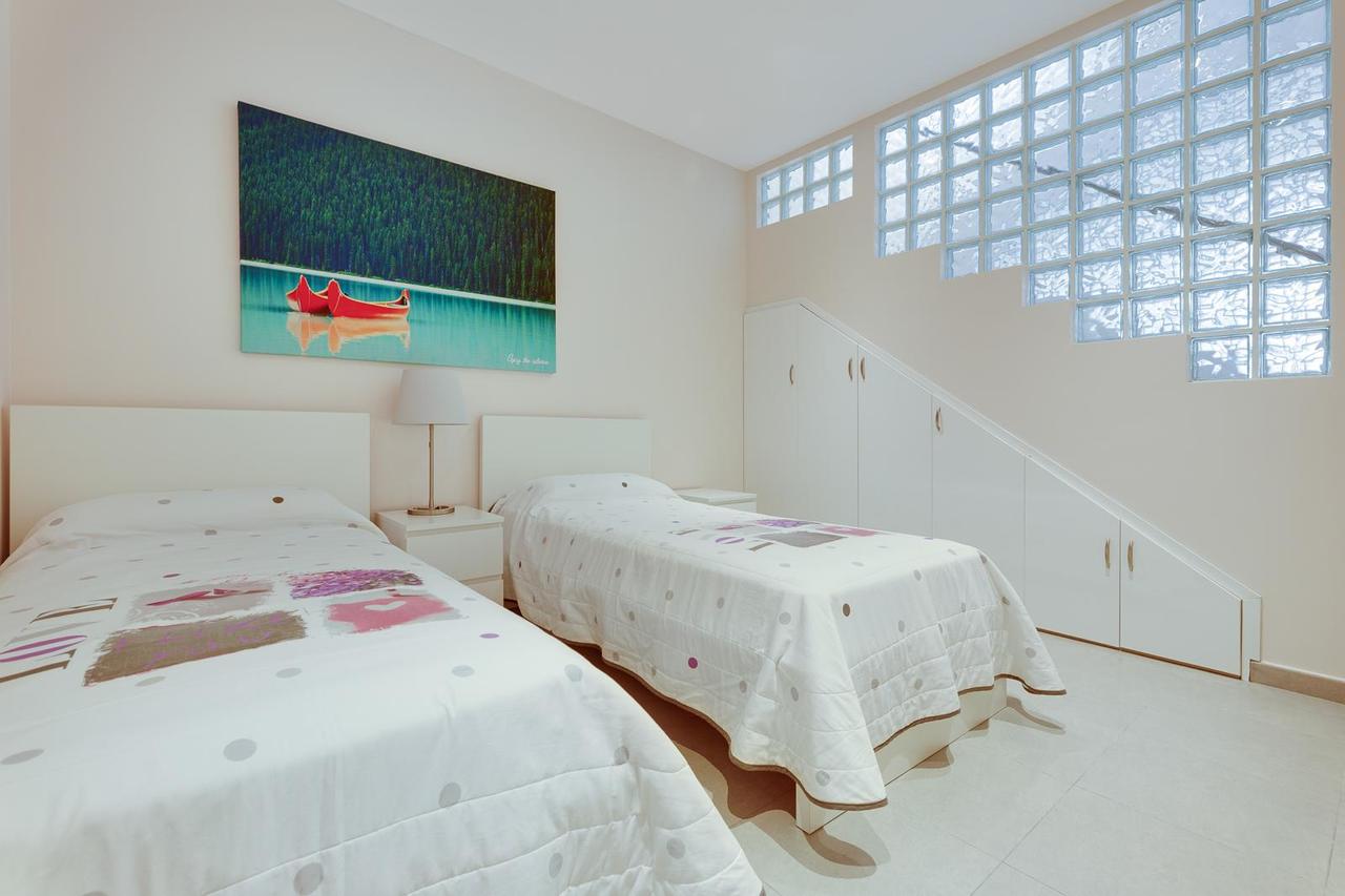 Bathroom in villa for sale in Torrevieja