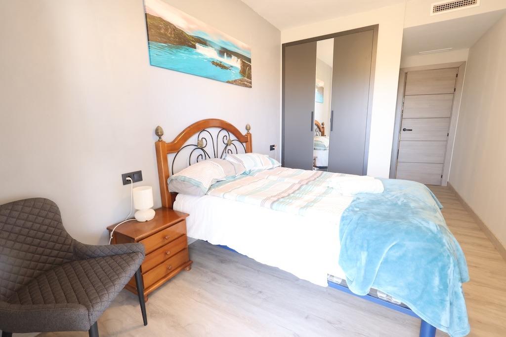 Bedroom in apartment for sale in Orihuela Costa