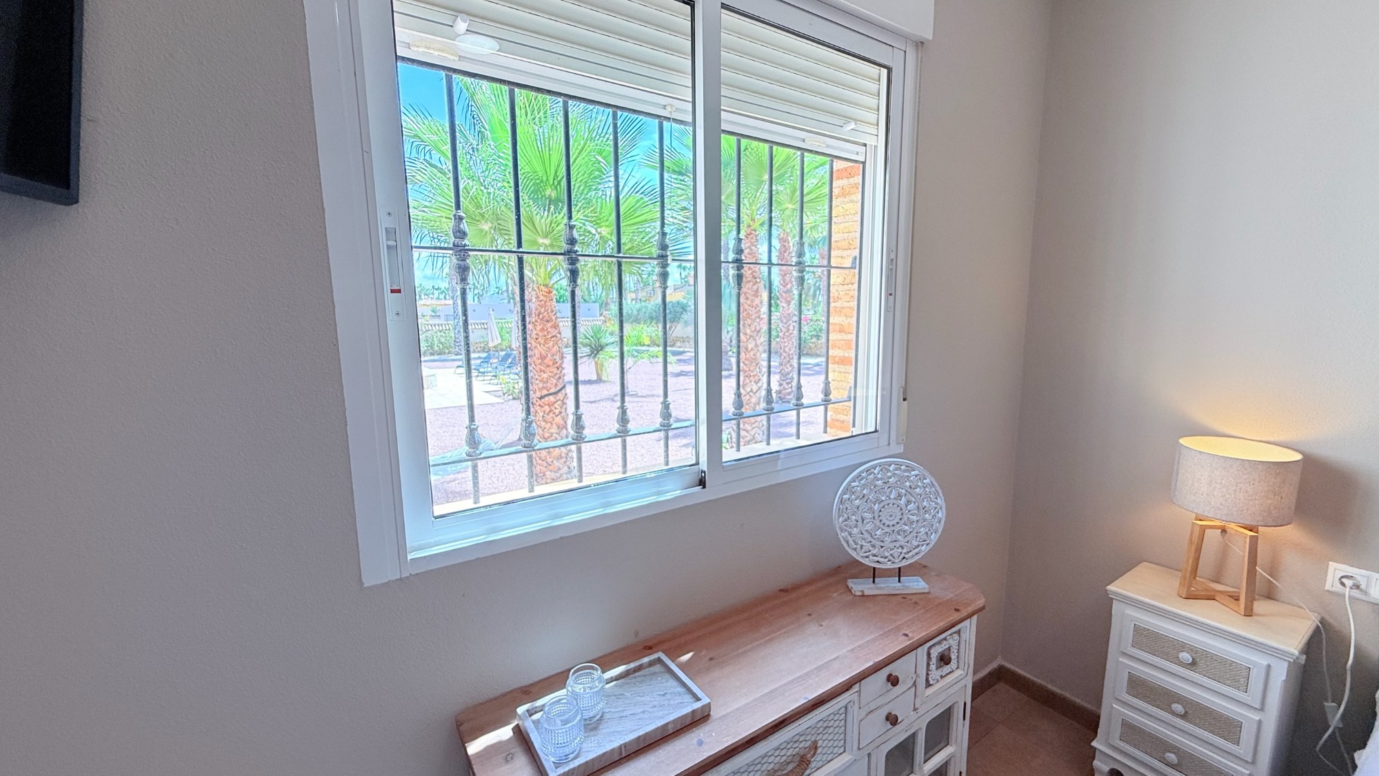 Master bedroom in villa for sale in Catral