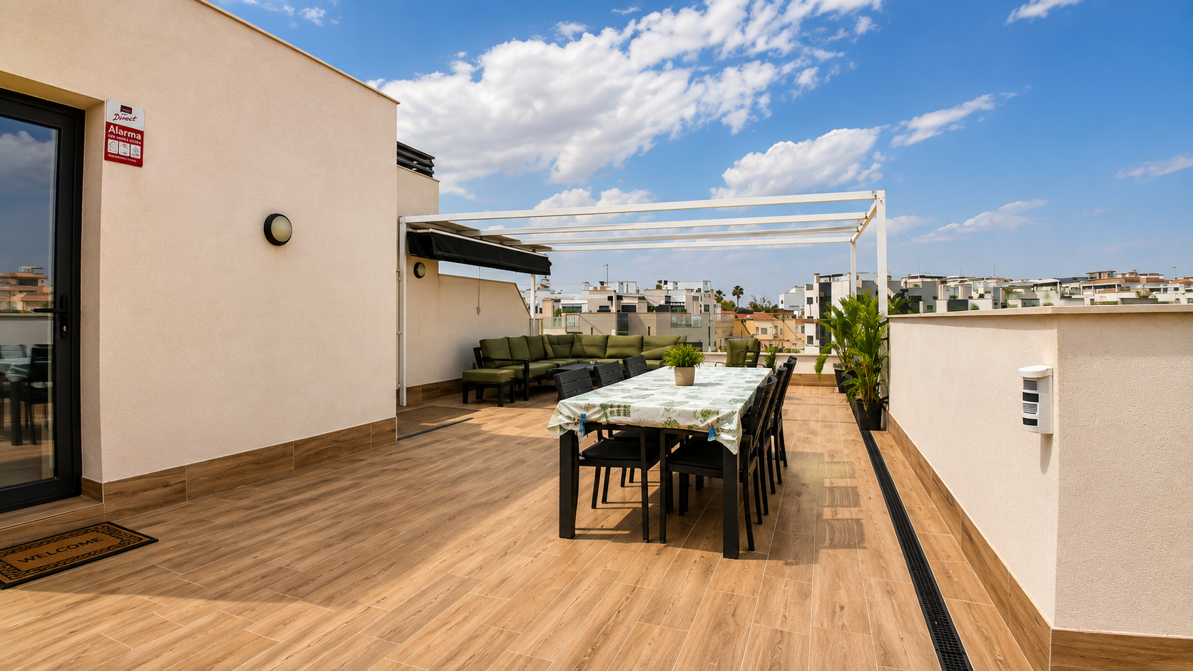 Garden in penthouse for sale in Orihuela Costa