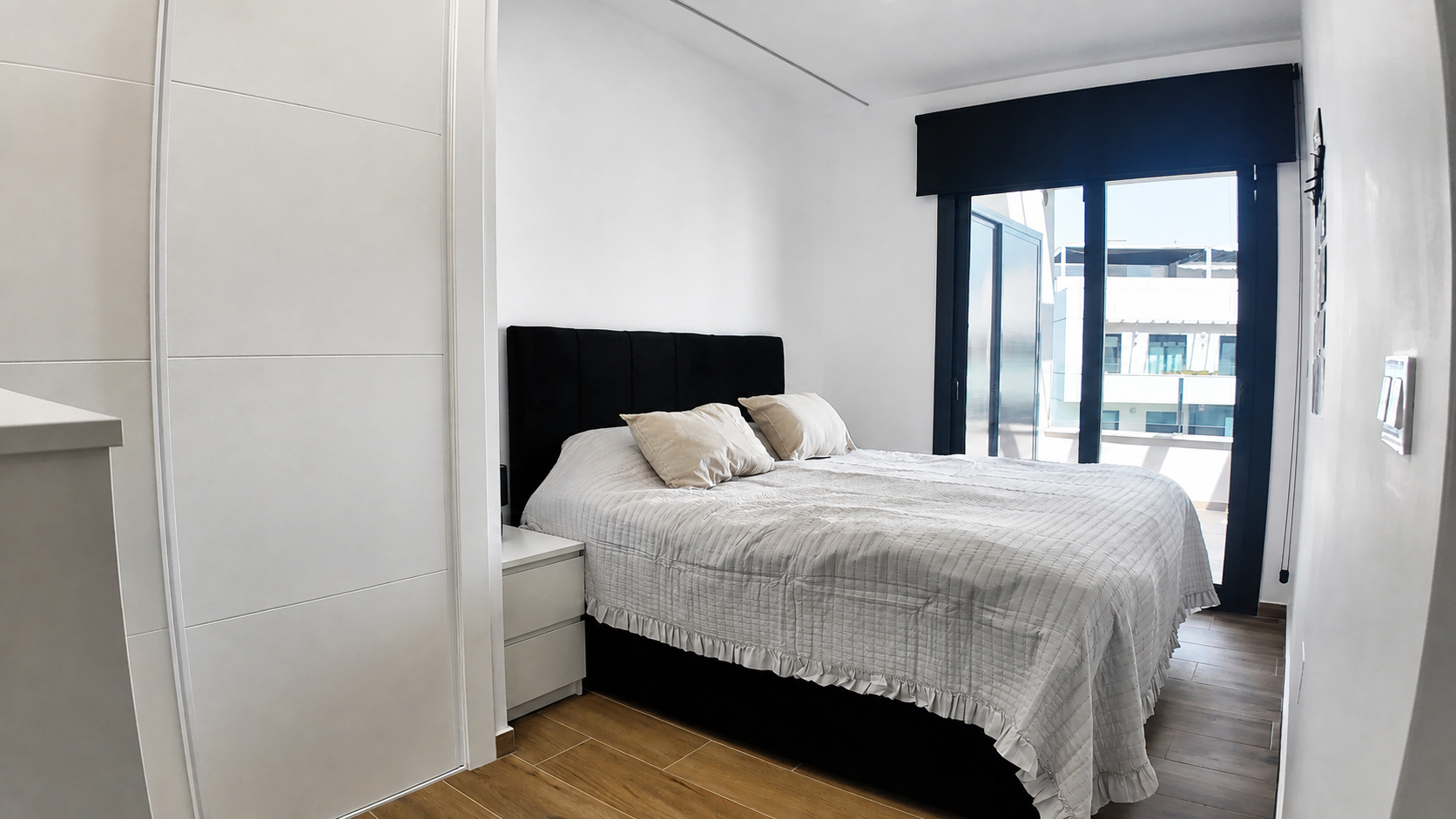 Dining area in penthouse for sale in Orihuela Costa