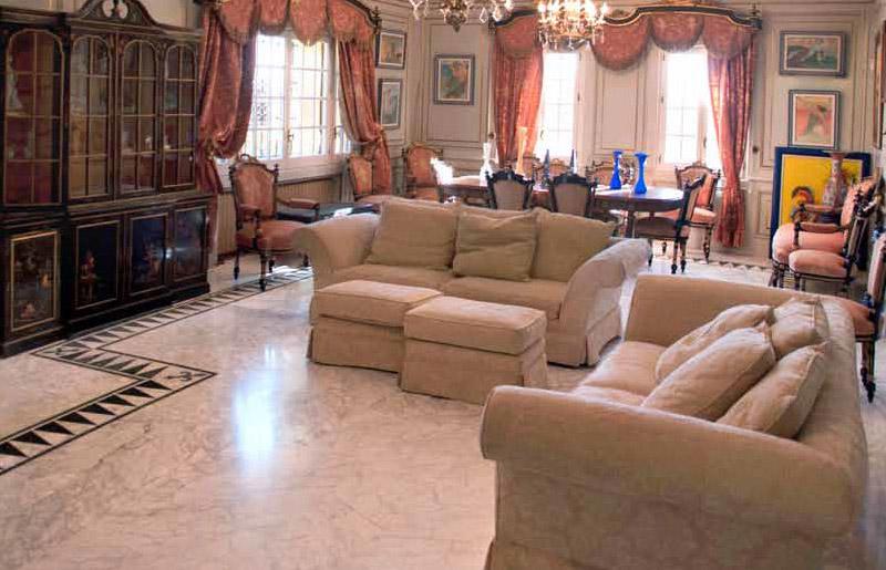 Bedroom in villa for sale in Villamartin