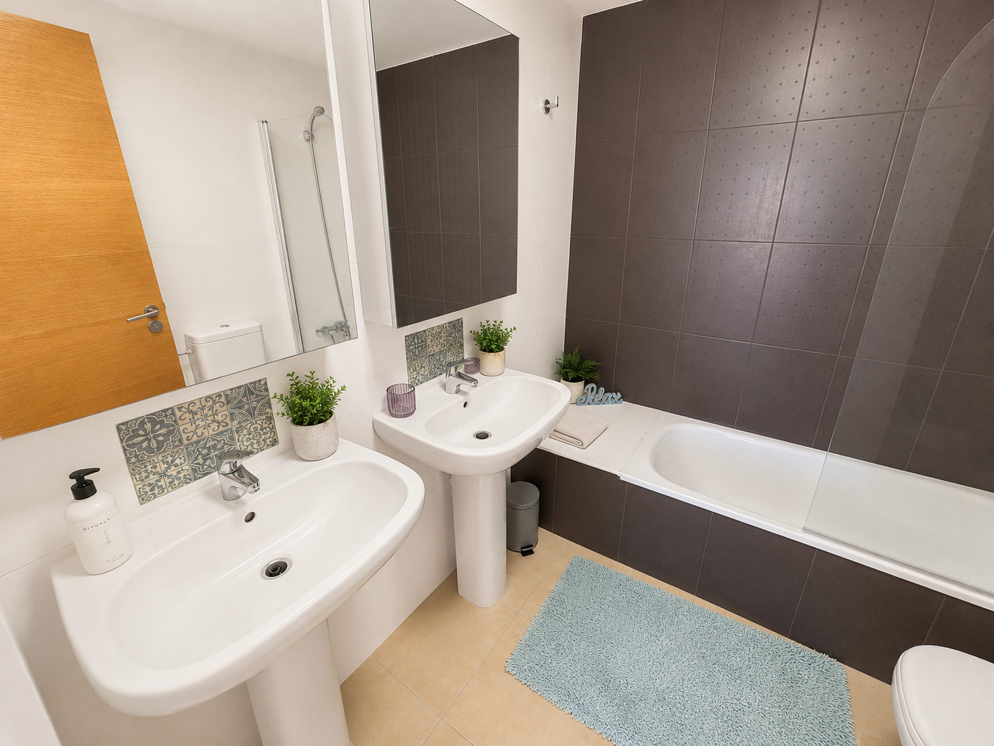 Bathroom in apartment for sale in Mar Menor Golf Resort