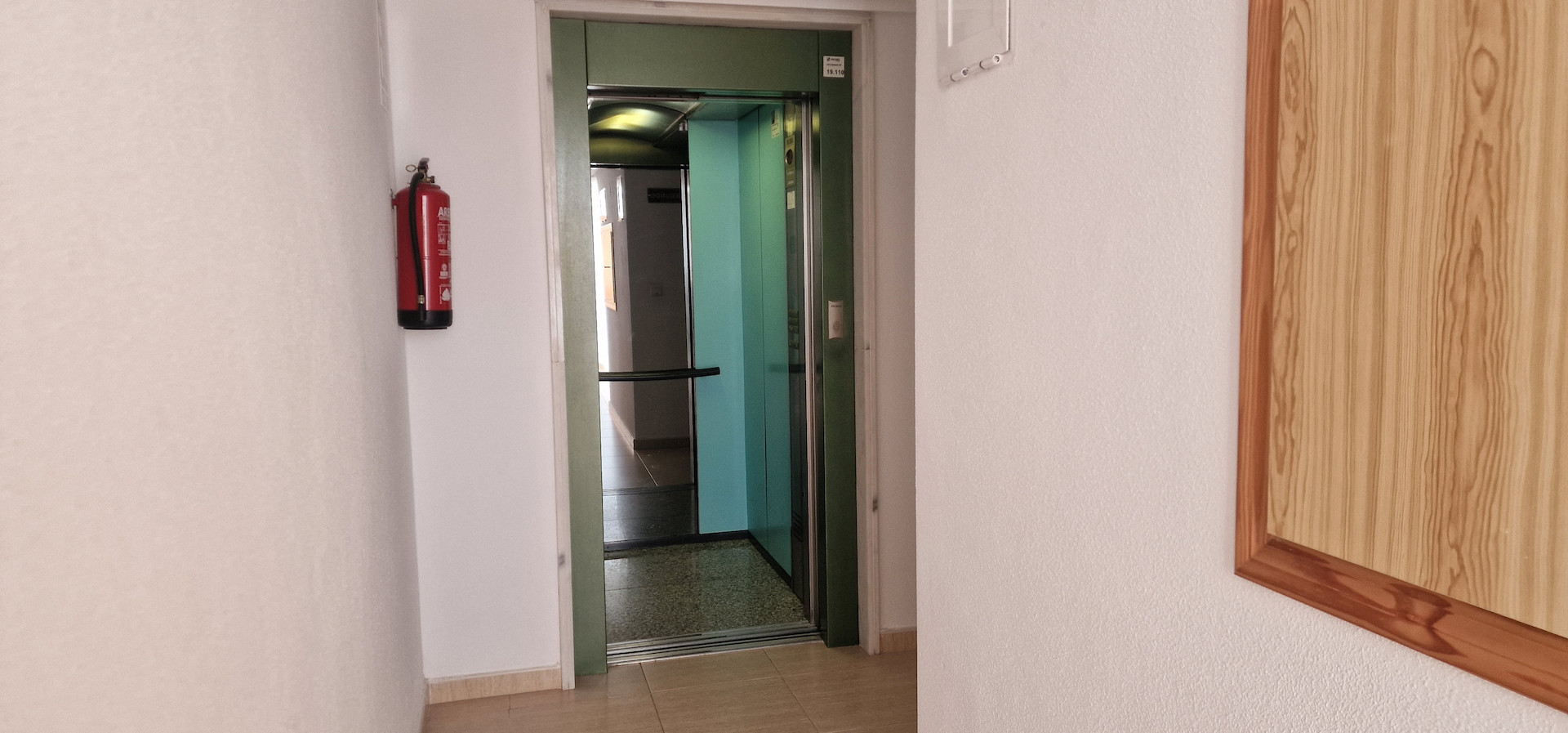 Bathroom in apartment for sale in Guardamar del Segura