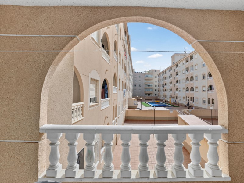 Garden in apartment for sale in Torrevieja