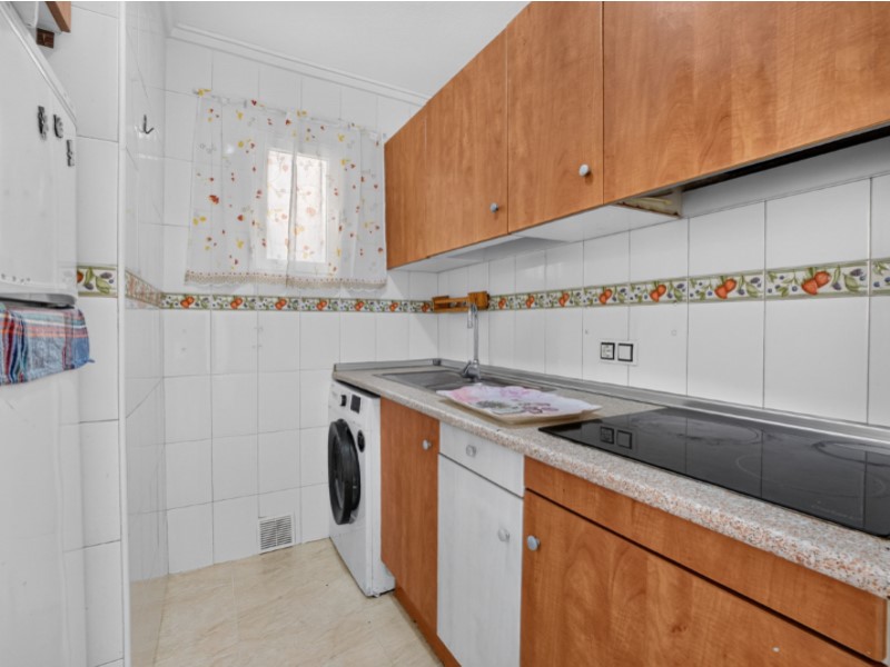 Pool area in apartment for sale in Torrevieja