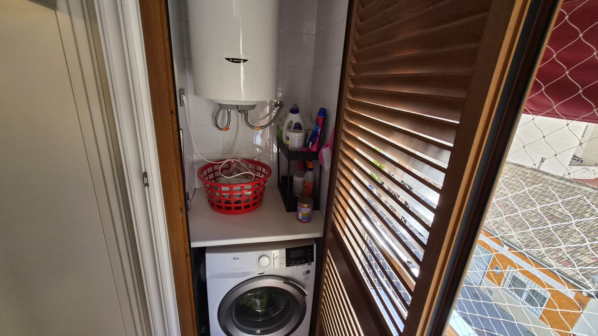 Kitchen in apartment for sale in Torrevieja