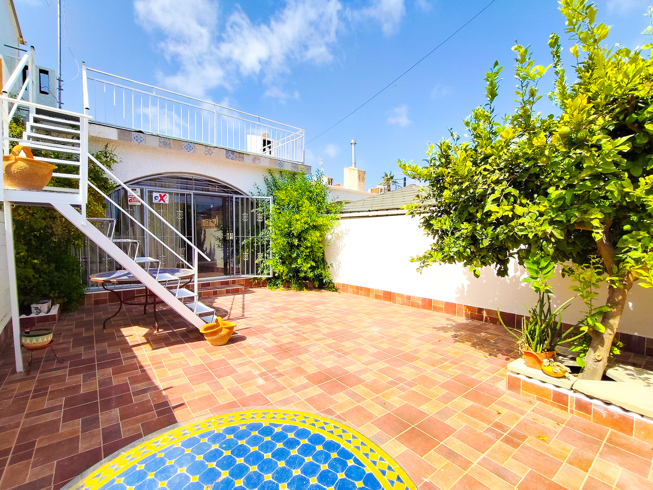 Exterior view in terraced for sale in Playa Flamenca
