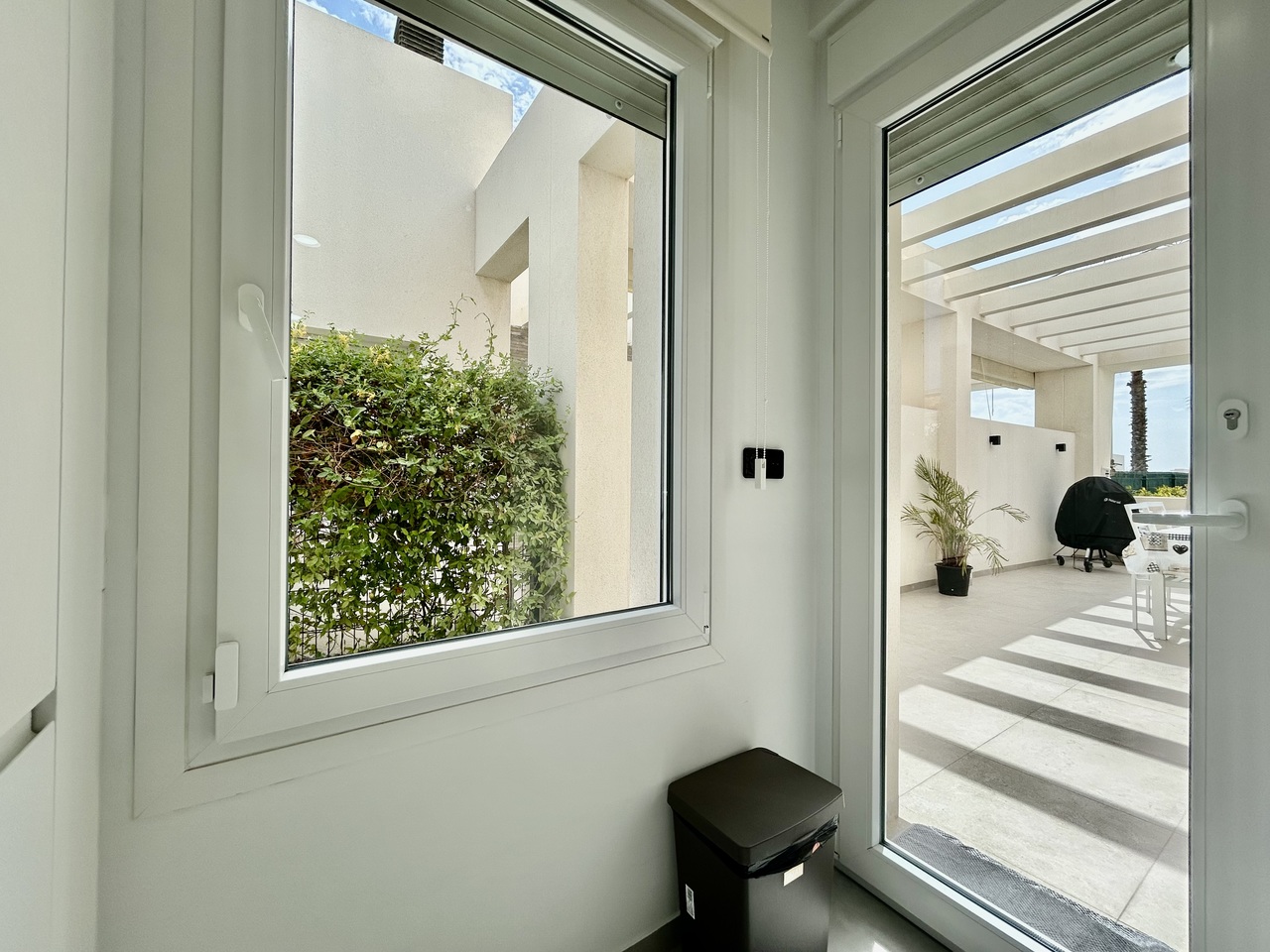 Living room in villa for sale in Algorfa
