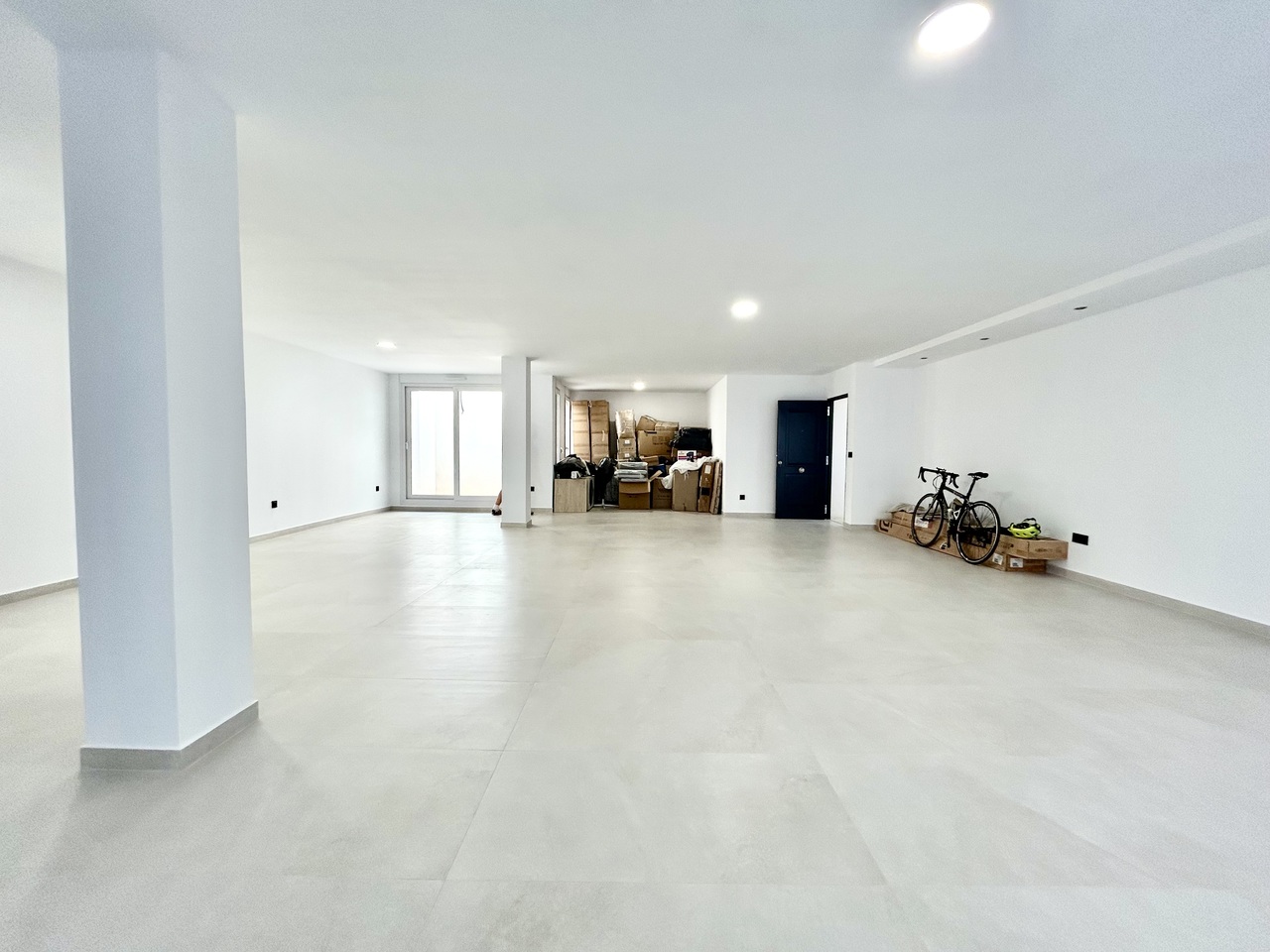 Bedroom in villa for sale in Algorfa