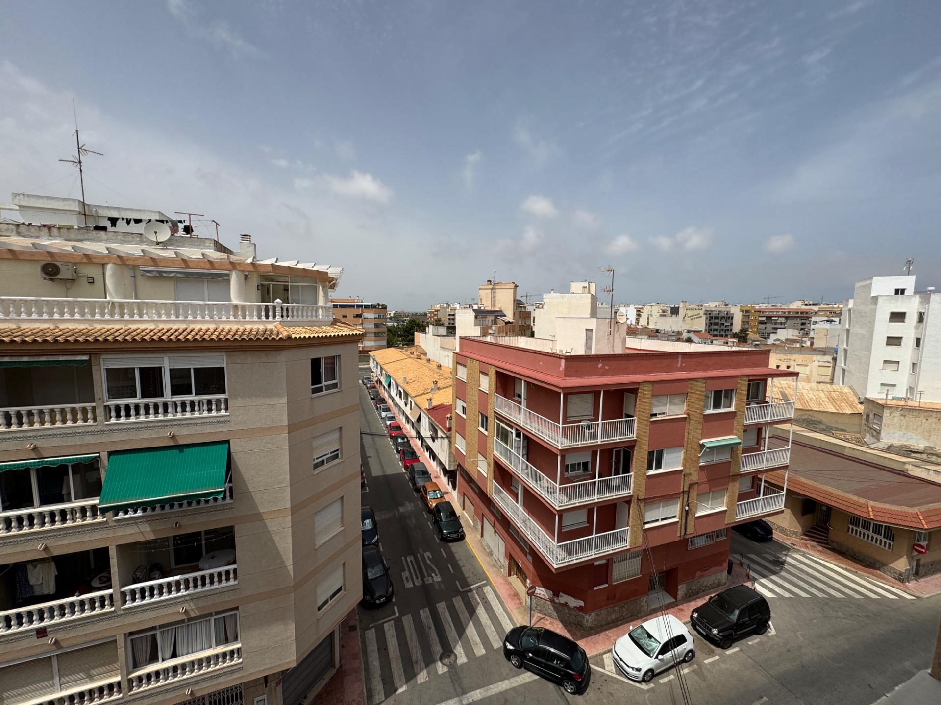 Terrace in apartment for sale in Torrevieja