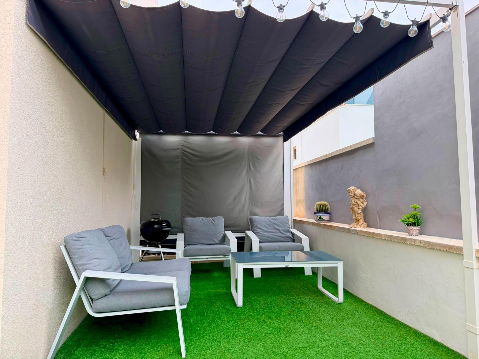 Pool area in apartment for sale in Torrevieja