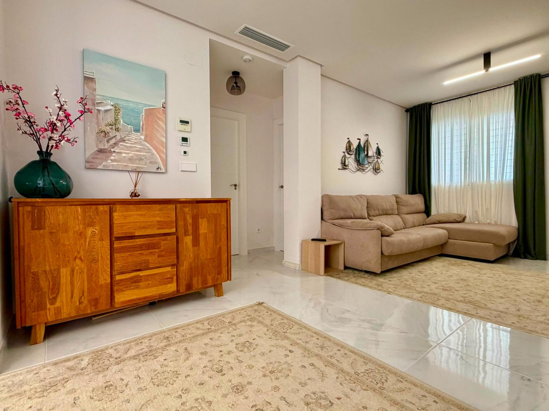 Dining area in apartment for sale in Torrevieja
