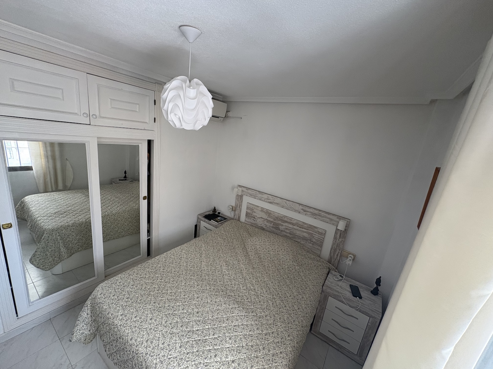 Dining area in penthouse for sale in La Veleta