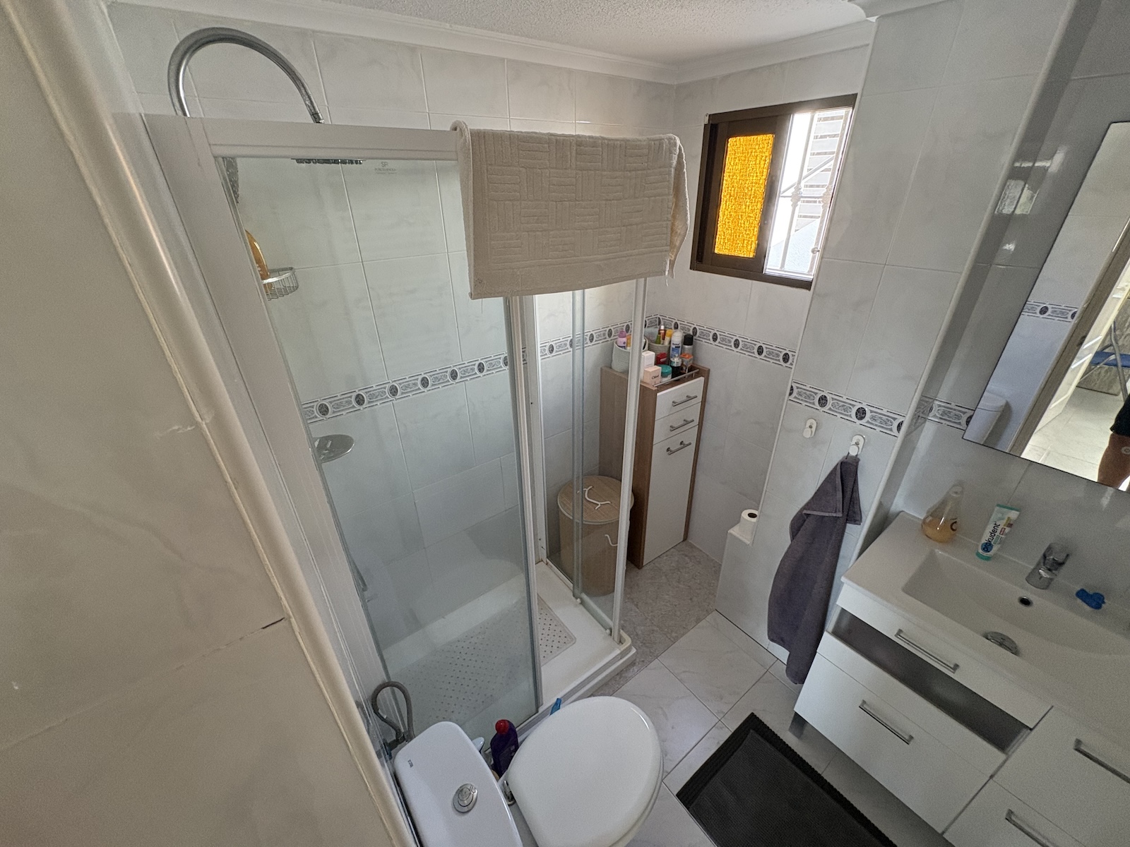 Bedroom in penthouse for sale in La Veleta