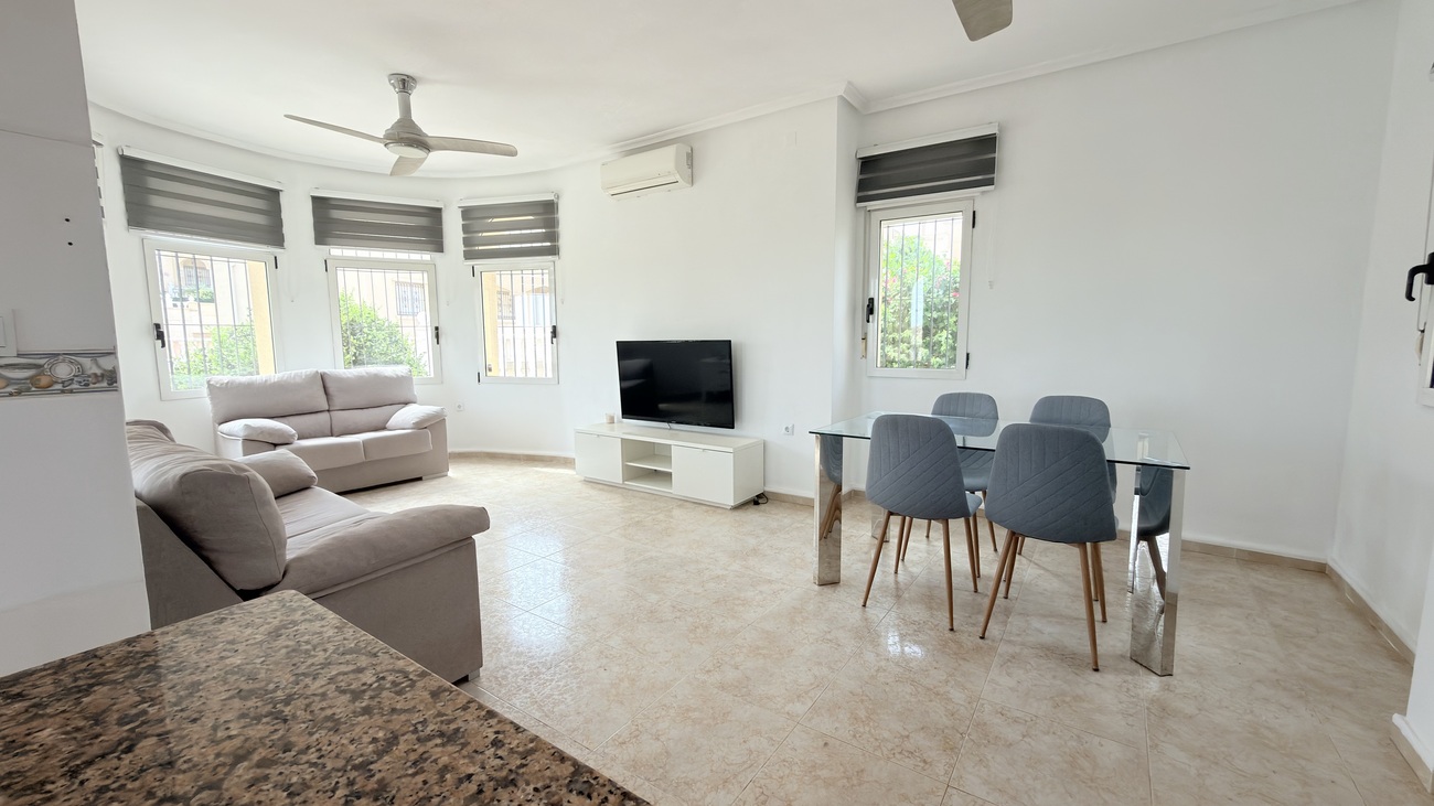 Terrace in villa for sale in Orihuela Costa
