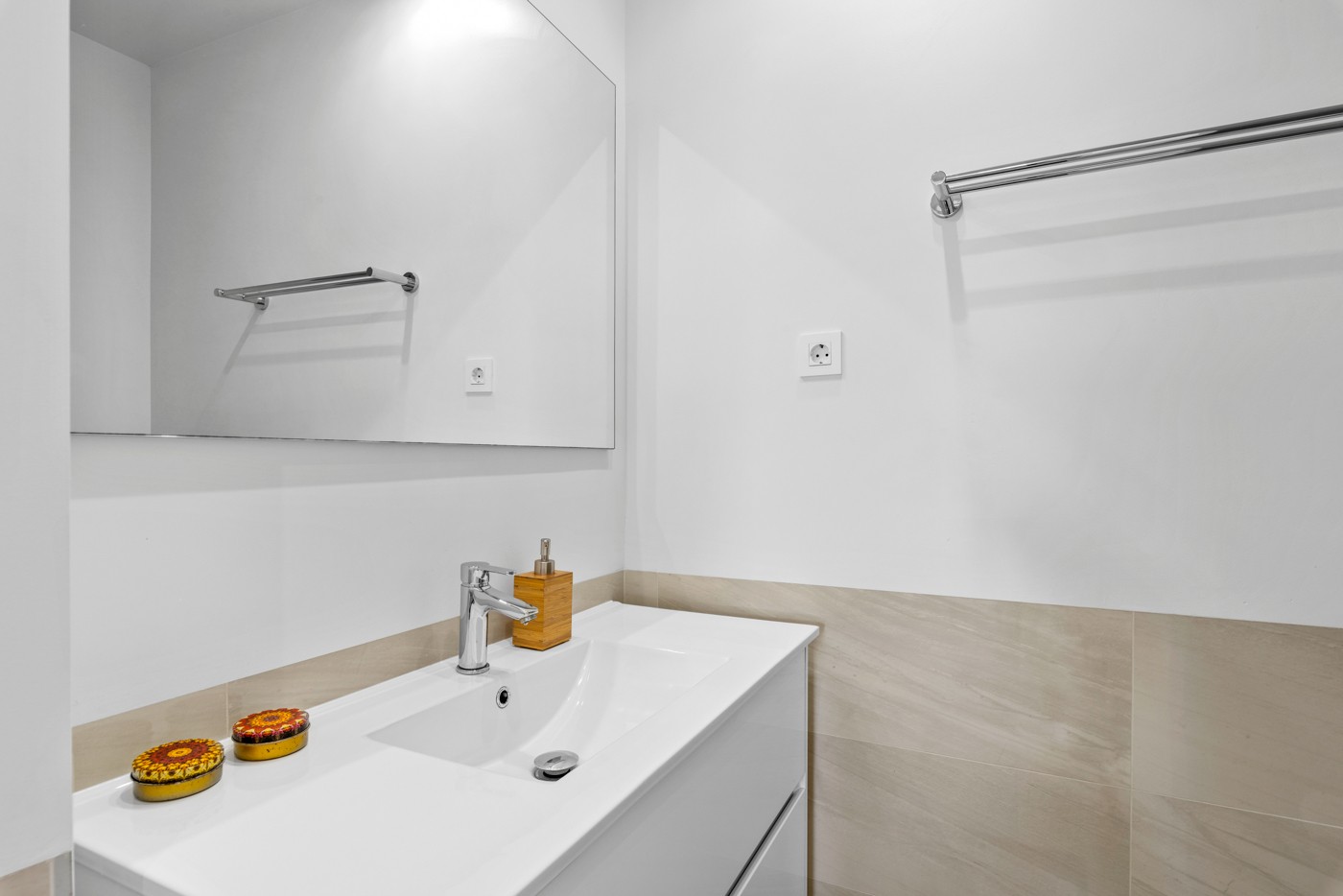 Bathroom in apartment for sale in Orihuela Costa