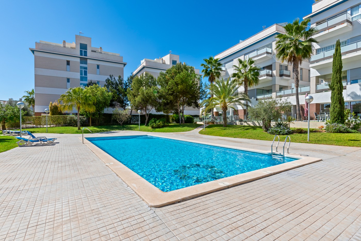 Pool area in apartment for sale in Orihuela Costa