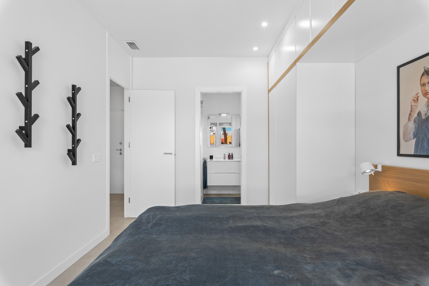 Bedroom in apartment for sale in Orihuela Costa