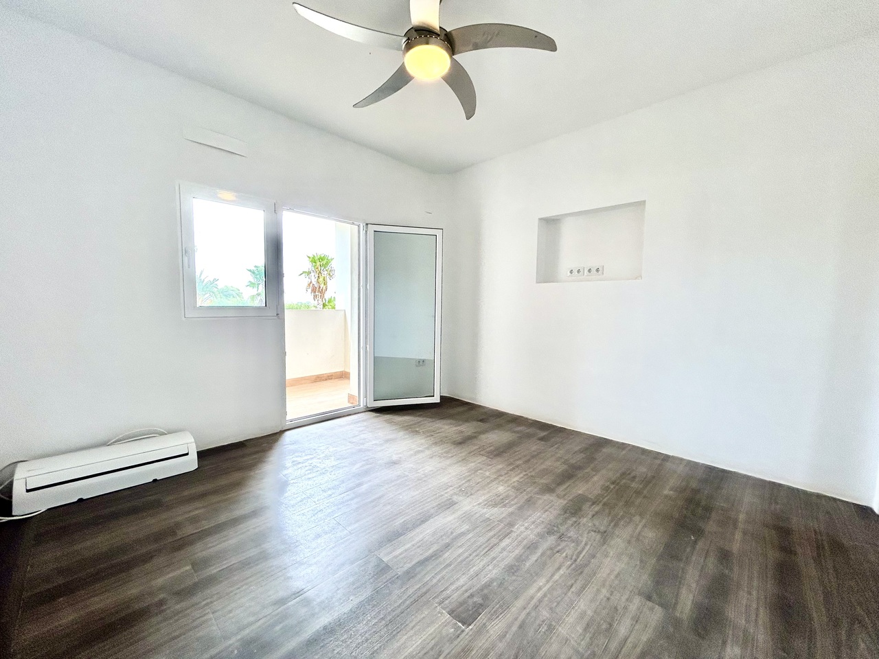 Bathroom in villa for sale in Los Montesinos