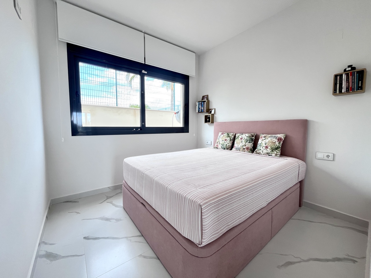 Living room in apartment for sale in San Miguel de Salinas