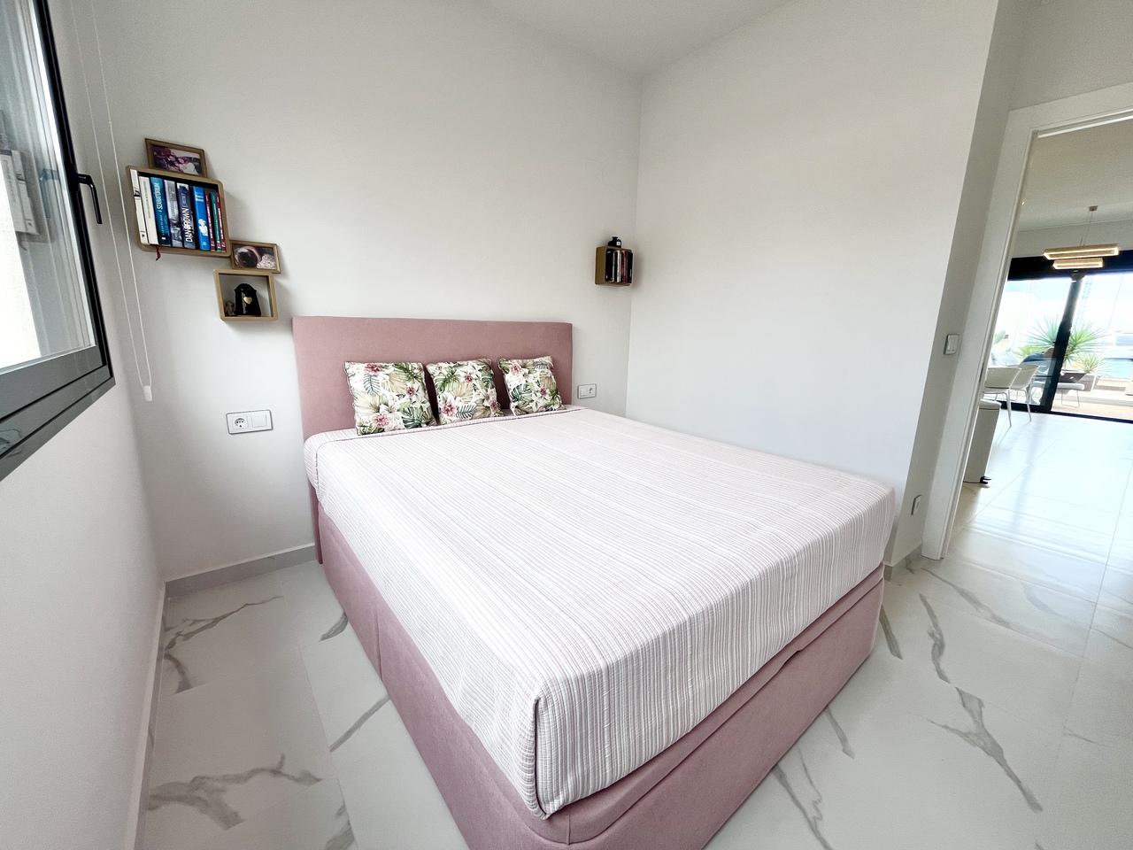 Kitchen in apartment for sale in San Miguel de Salinas
