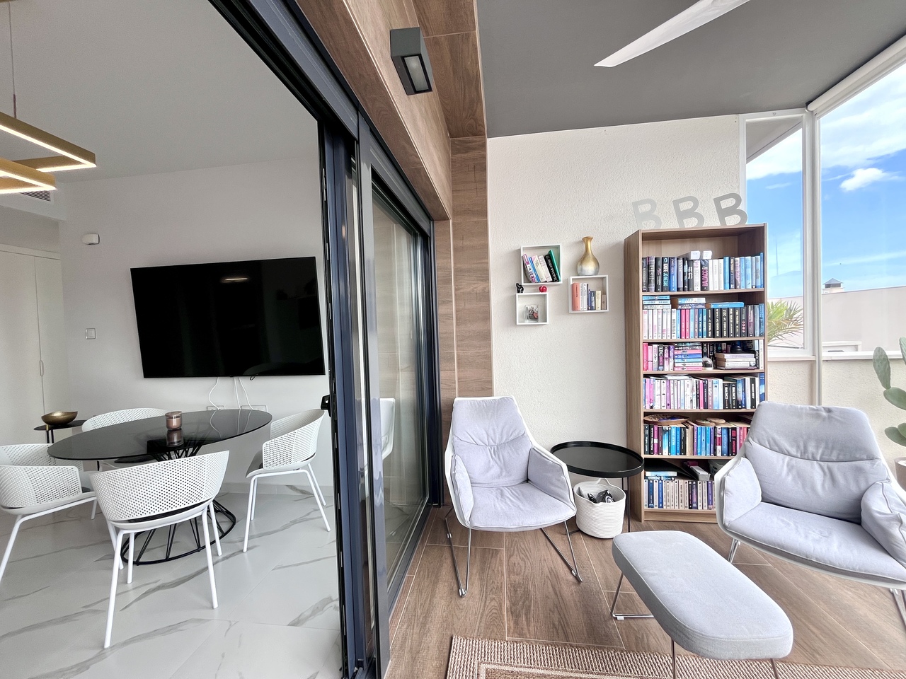 Living room in apartment for sale in San Miguel de Salinas